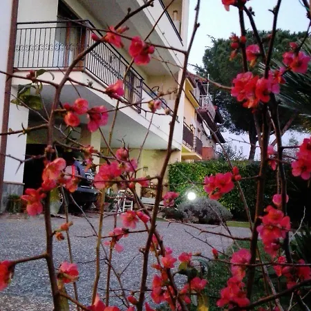 Casa Iovara Alojamento de Acomodação e Pequeno-almoço Telese